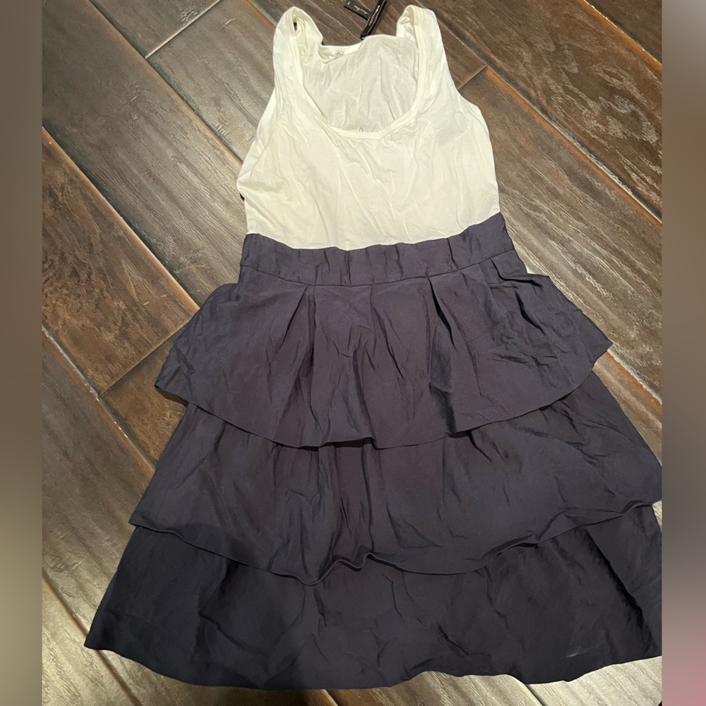 BCBGMaxAzria White and Navy Tiered Dress